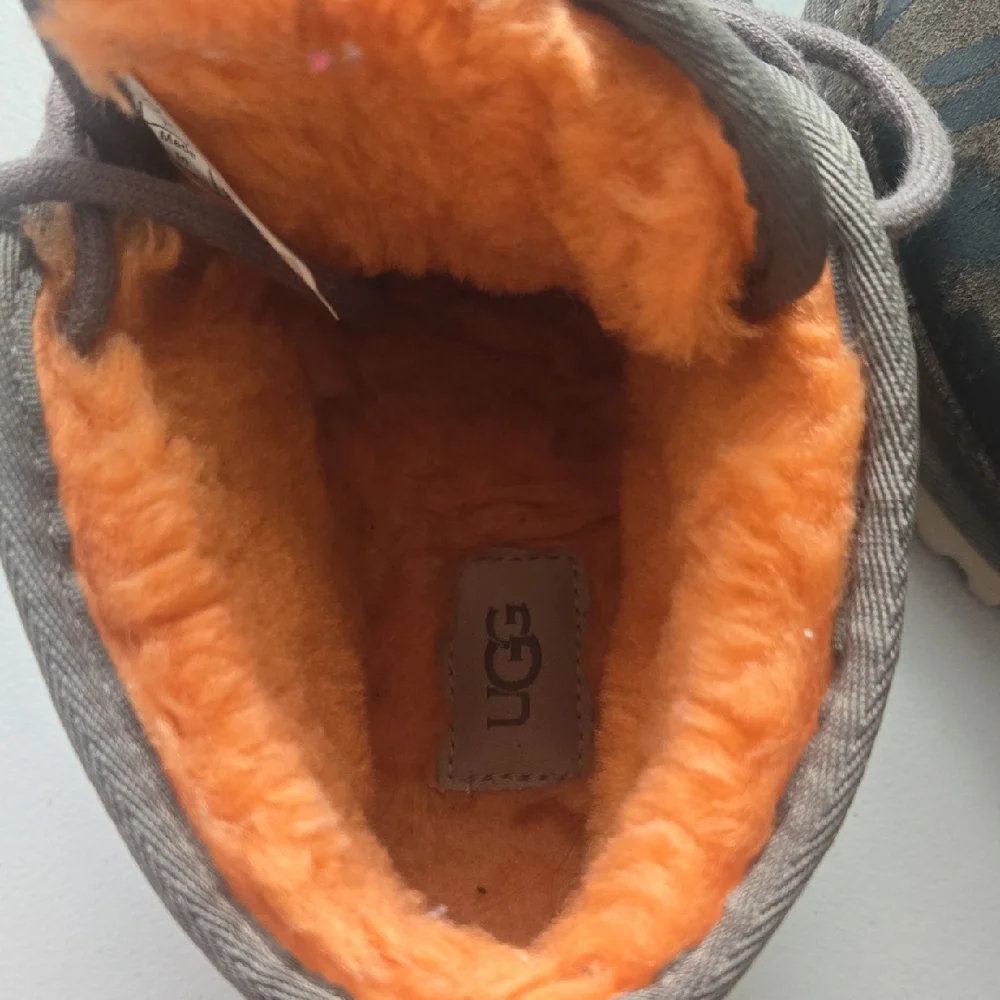 UGG Brown and Orange Boots with Cozy Lining - Picture 7 of 8